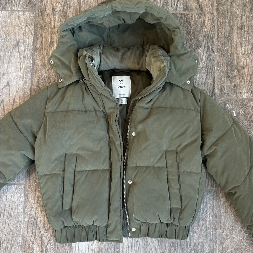 Abercrombie & Fitch Olive Puffer Coat